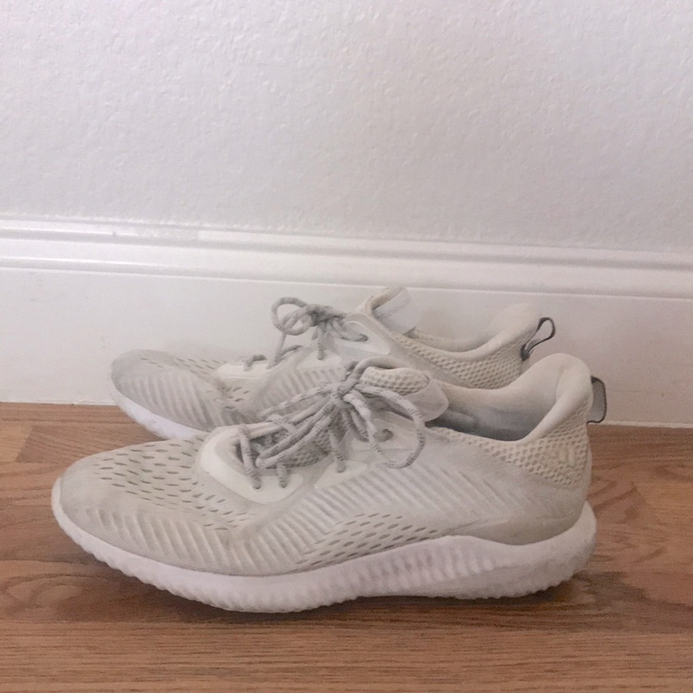 Adidas Tennis Shoes